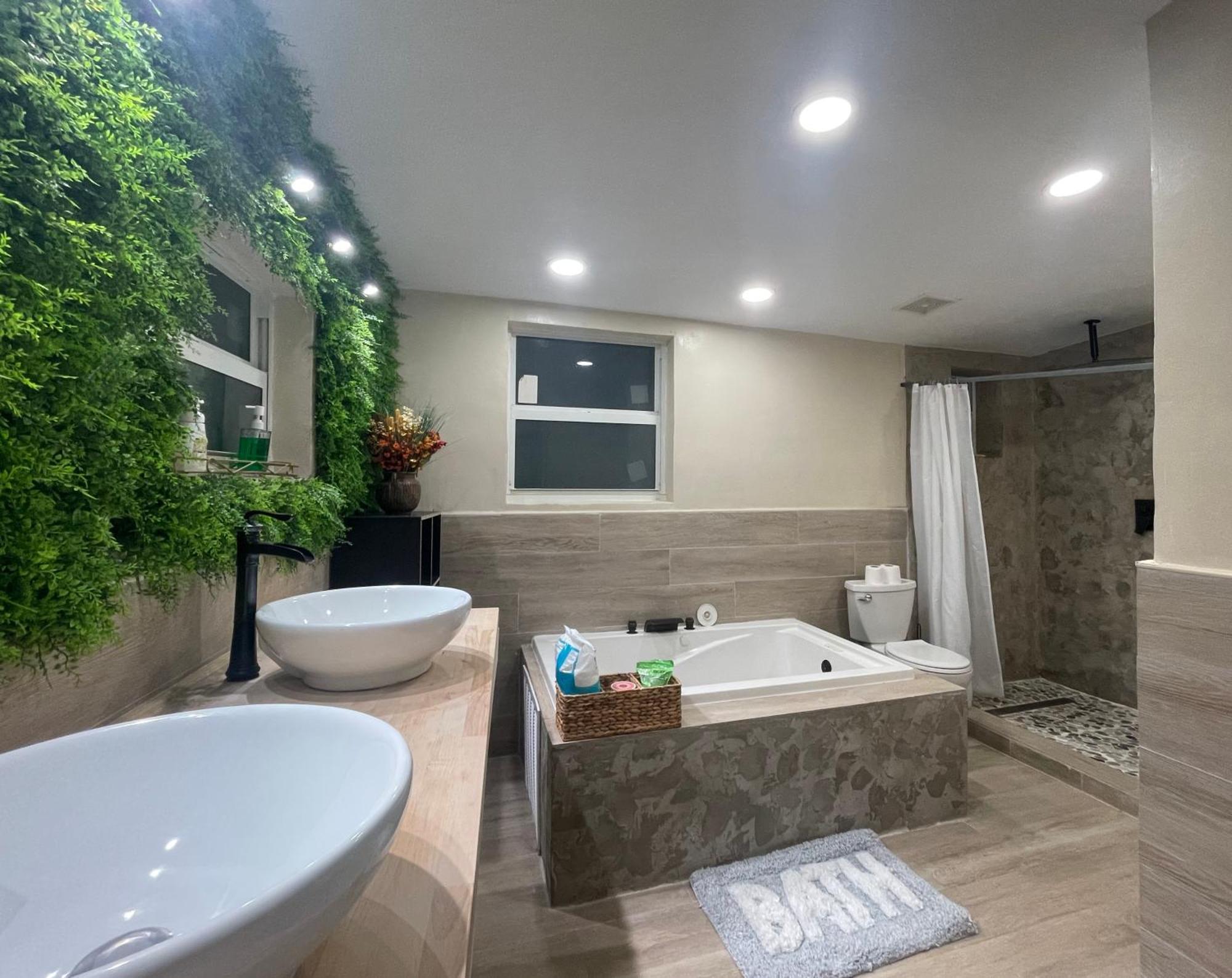 Akeyi Miami305 Private Bedrooms Luaran gambar