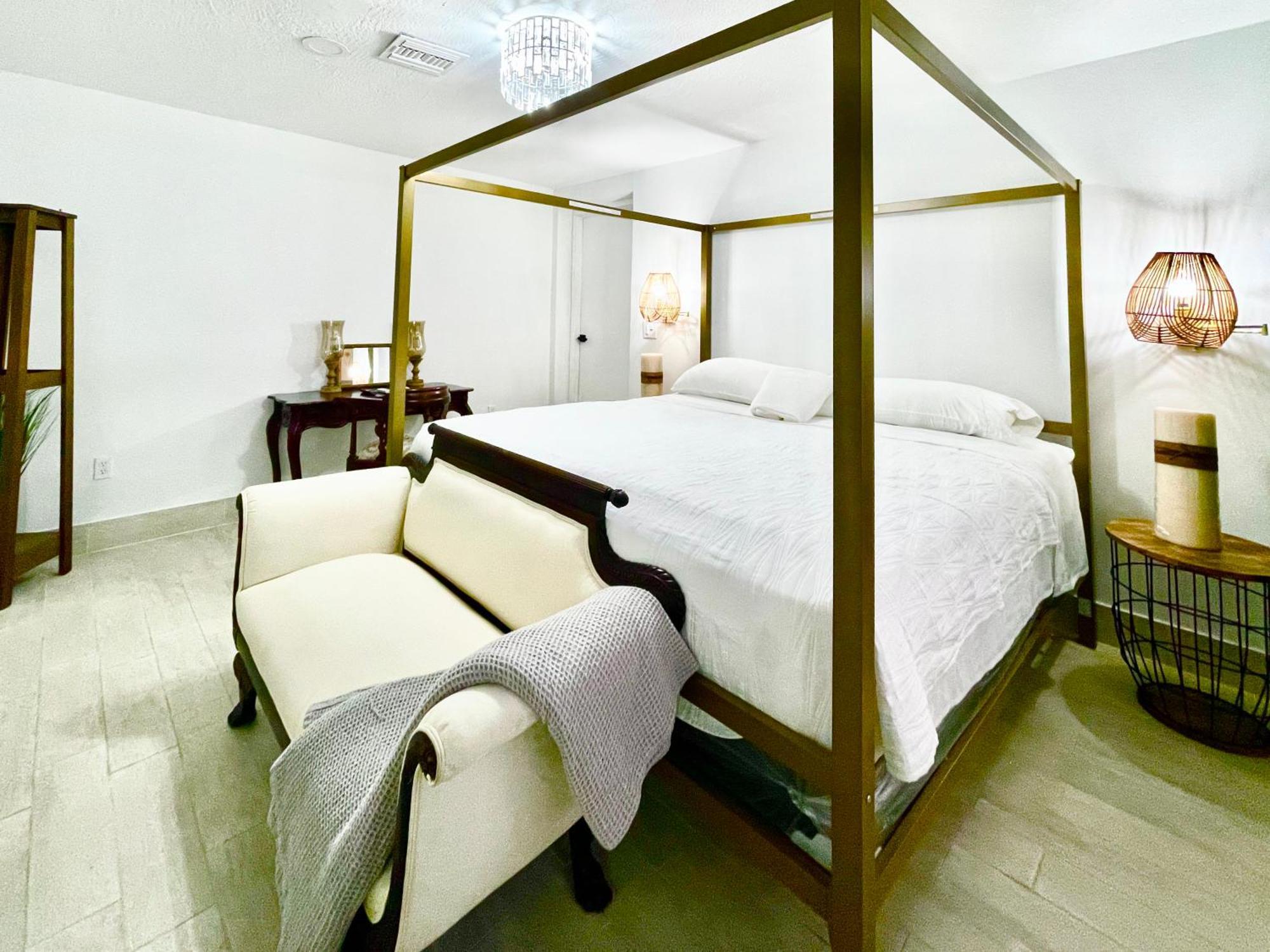 Akeyi Miami305 Private Bedrooms Luaran gambar